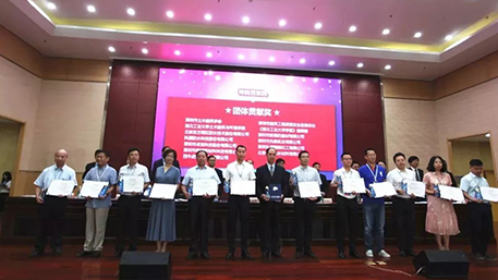 西牛皮防水榮獲2019年第六屆中國建筑防水（南方）專家論壇團體貢獻(xiàn)獎