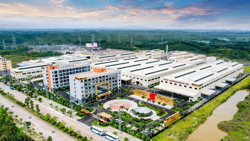 一品能，三滿貫！西牛皮再次獲得“國家雙示范企業(yè)”榮譽(yù)稱號，并以領(lǐng)銜之姿成就“八桂制造單項(xiàng)冠軍 密封防水質(zhì)量標(biāo)桿”